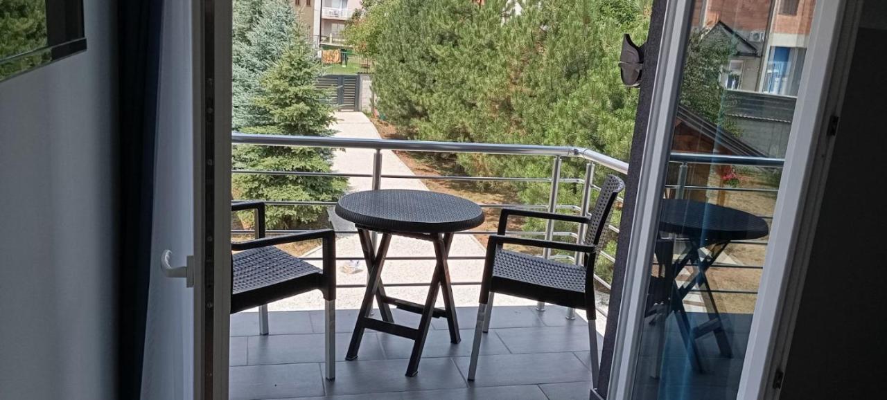 Villa 'Whispering Pines' Ilidža - B&B