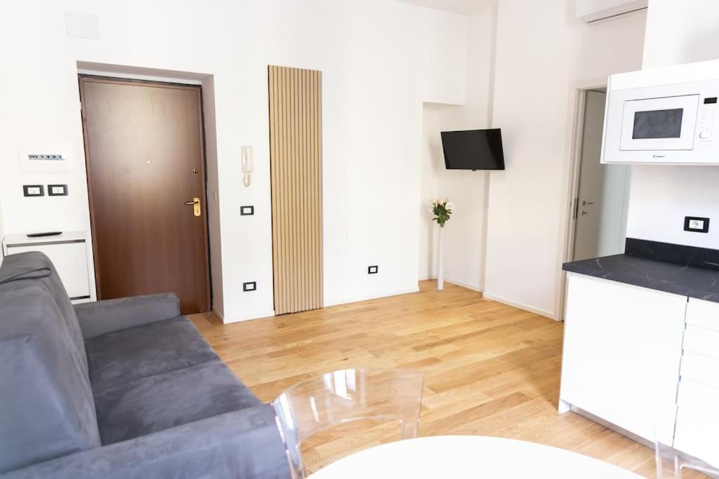 sweet house villoresi - B&B Milan