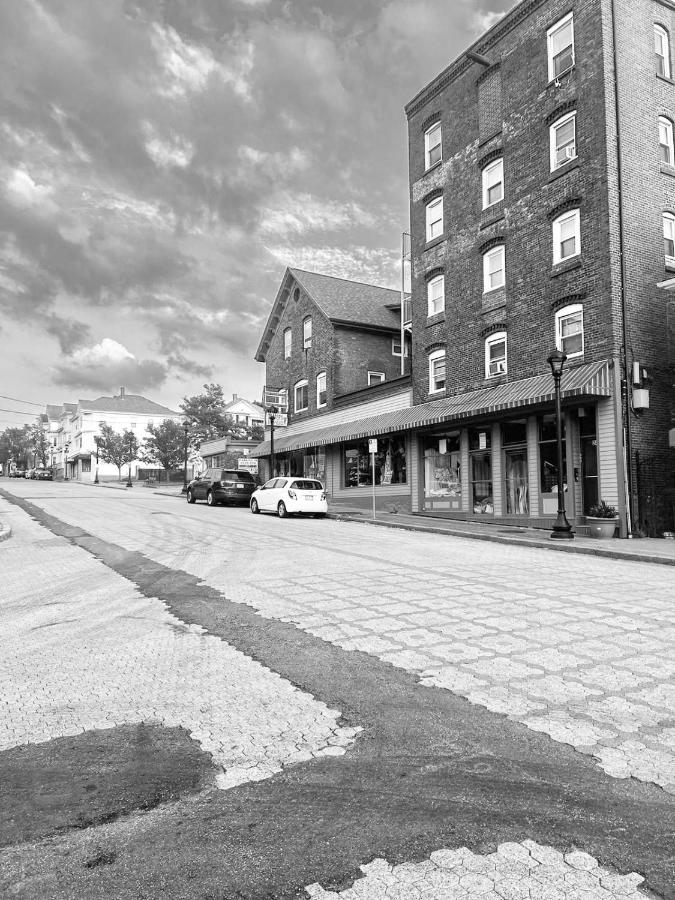 Luxurious room in Fall River Stay - B&B Fall River