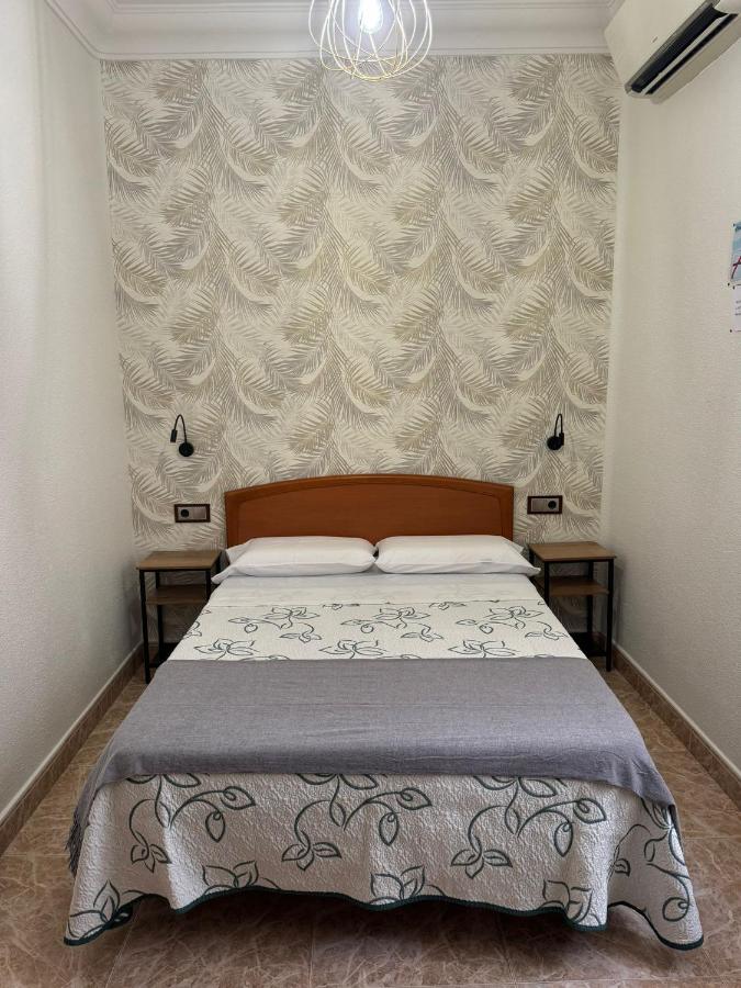 Single Room with Private Bathroom