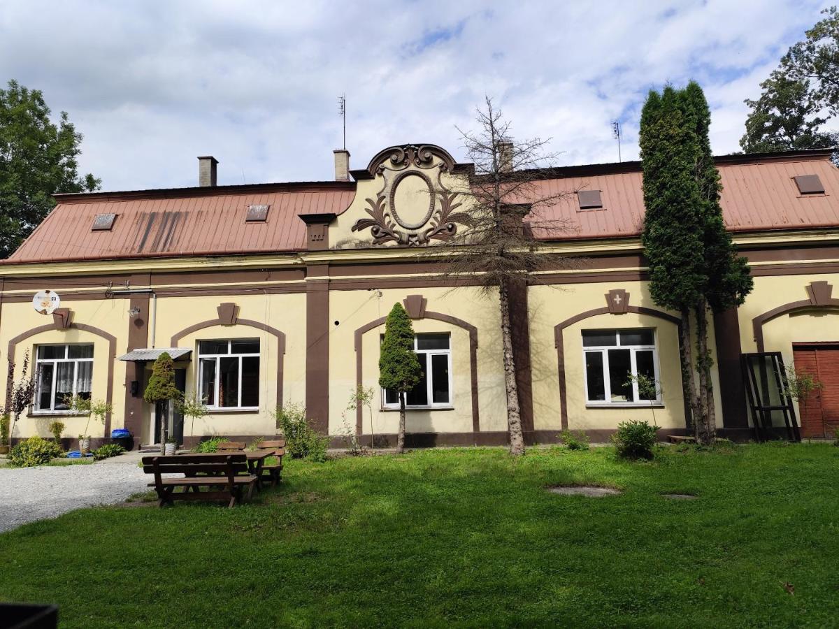Mieszkanie w Oficynie Pałacu Goetza BRZESKO - Ferienwohnung