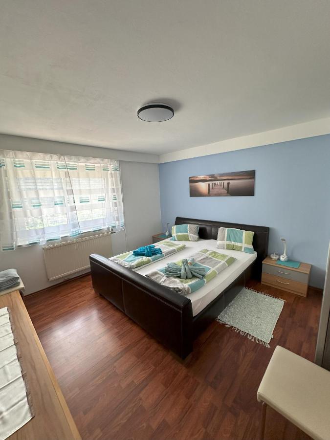 Apartment with Bath