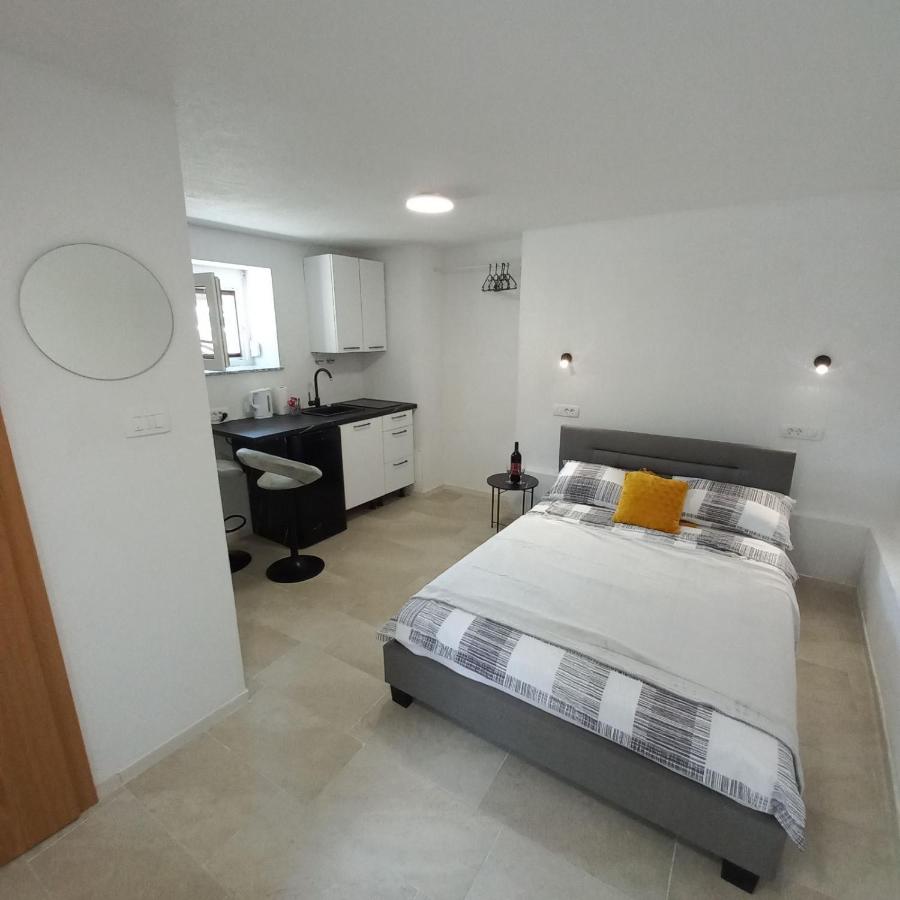 Studio ŠPANO - B&B Plezzo