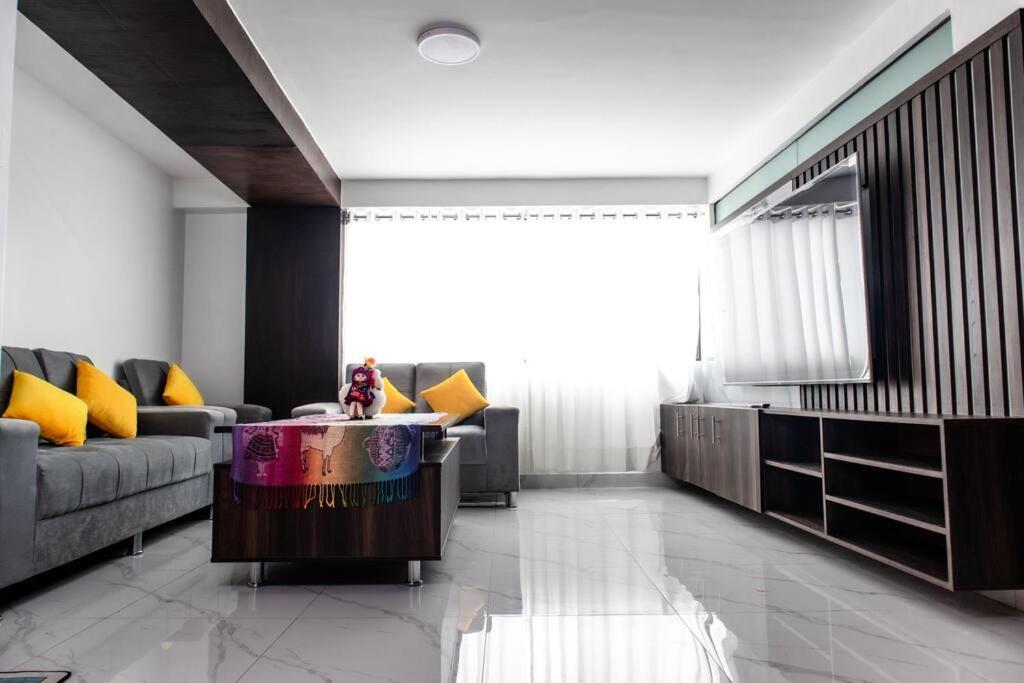 Departamento con TV Gigante 2 King y 1 Queen, Play Station 5 - B&B Cusco