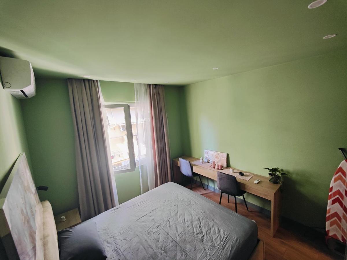 Perla Apartment - Bed and Breakfast Tirana