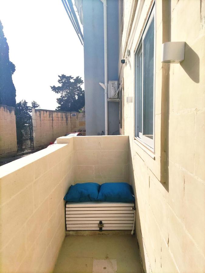 Charming Studio in Historic Kalkara Malta - Bed and Breakfast