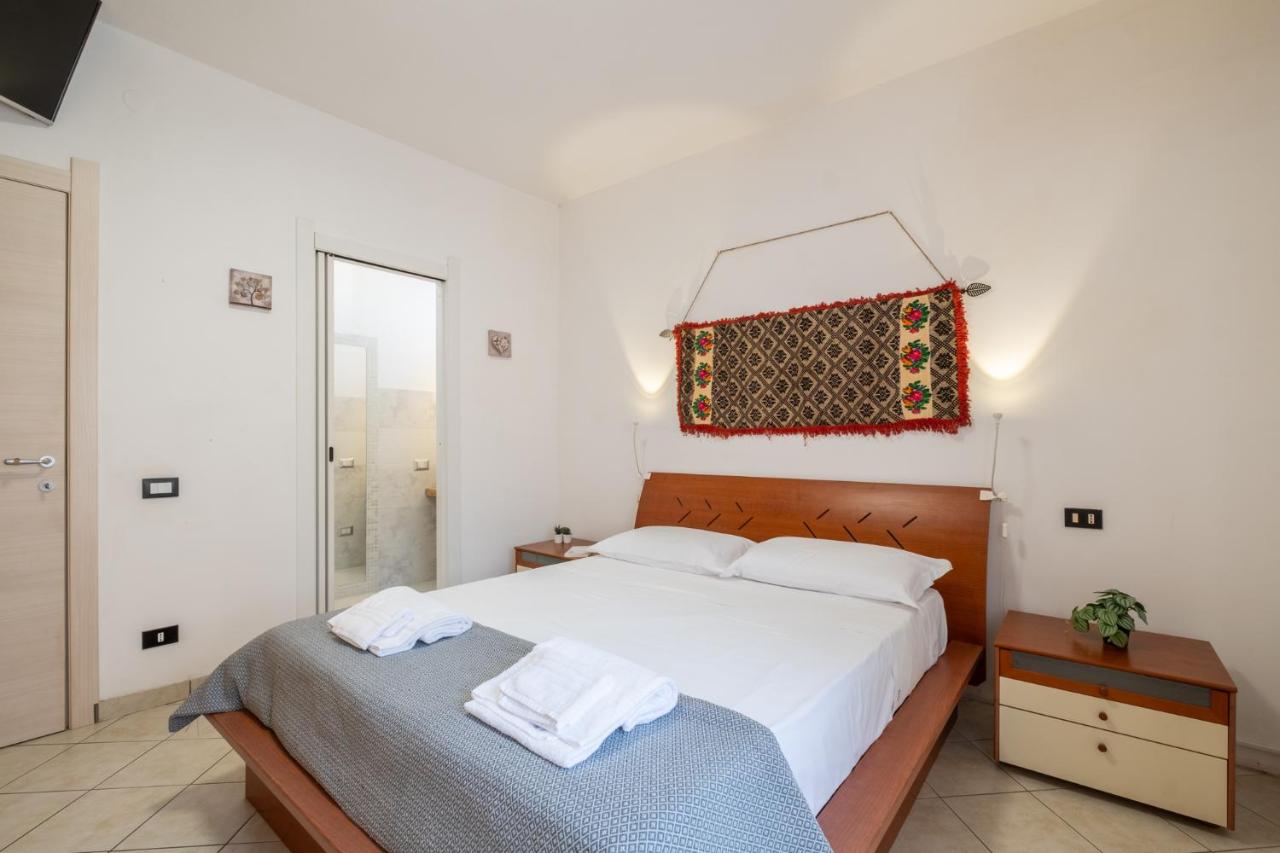 5 minuti dal mare e Parco naturale- casa moderna con veranda - B&B