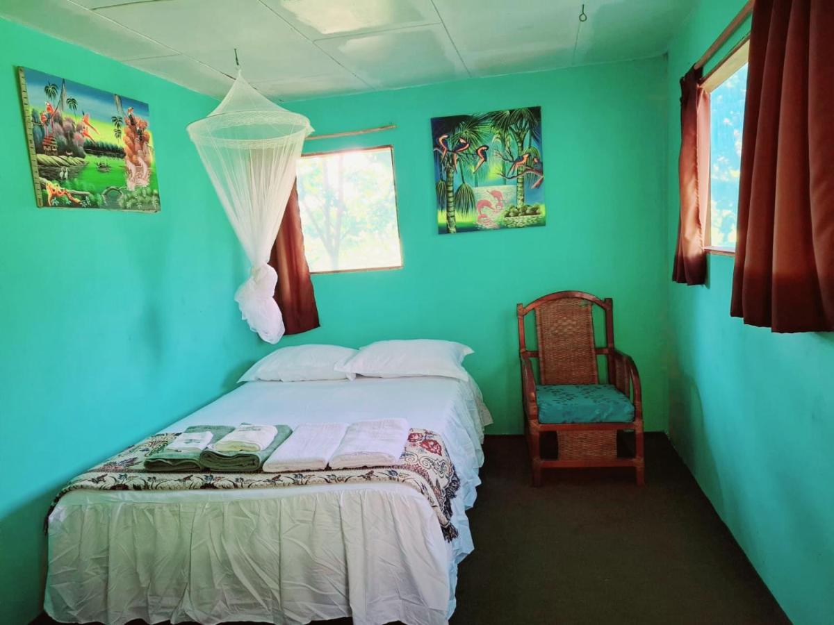 Family Bungalow with Private Bathroom (5 adults)