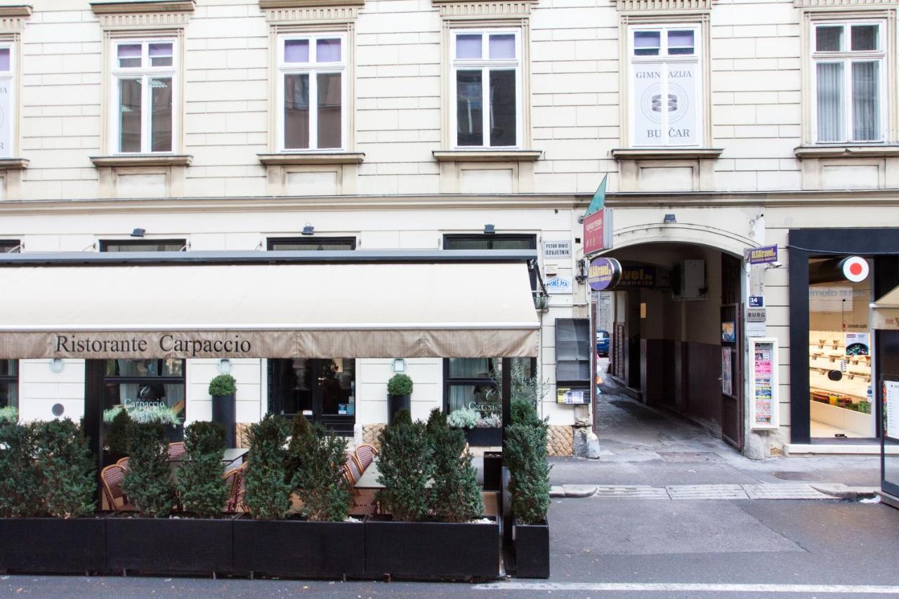Tesla Boutique Apartments & Rooms - Ferienwohnung