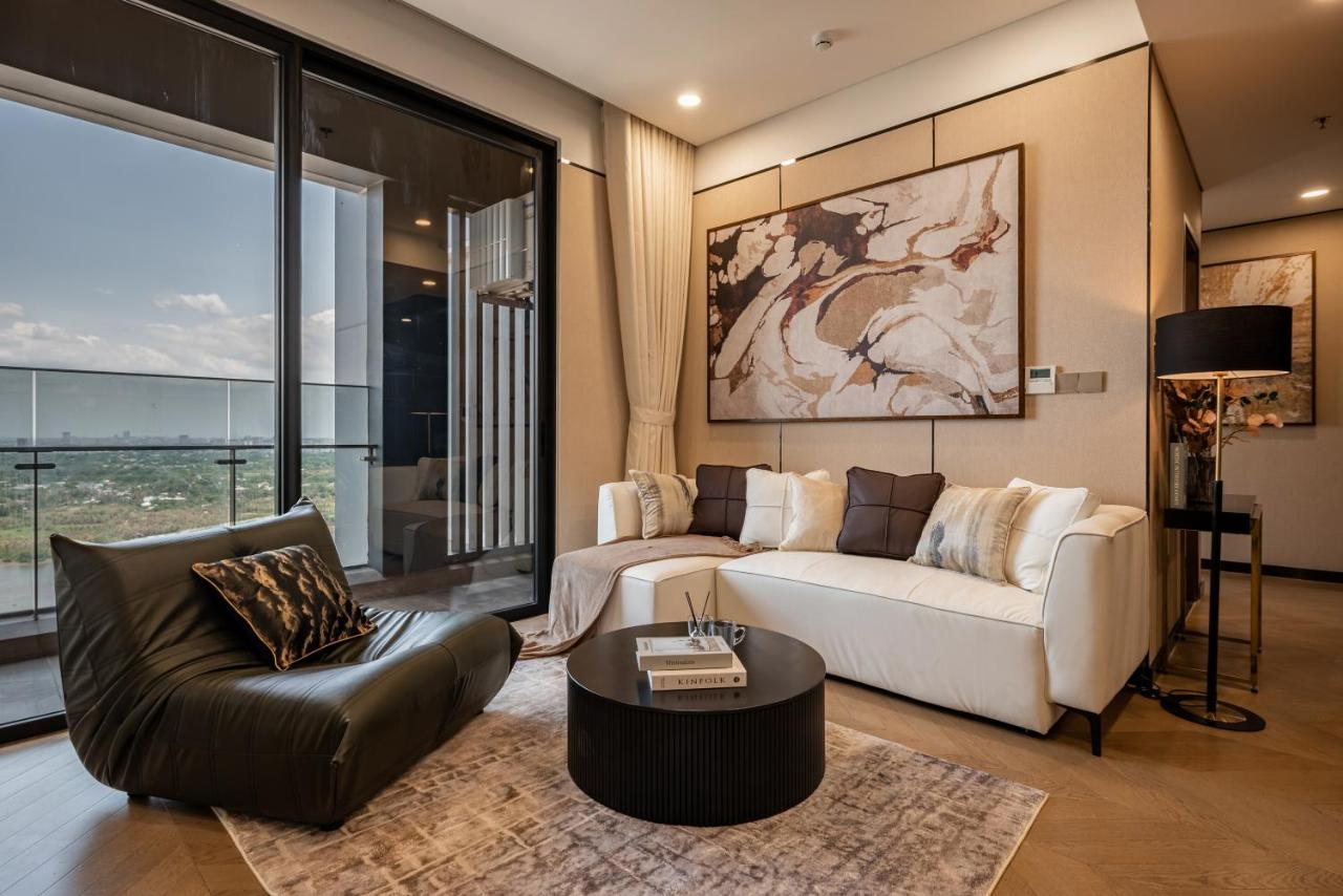 Three-Bedroom Deluxe Apartment