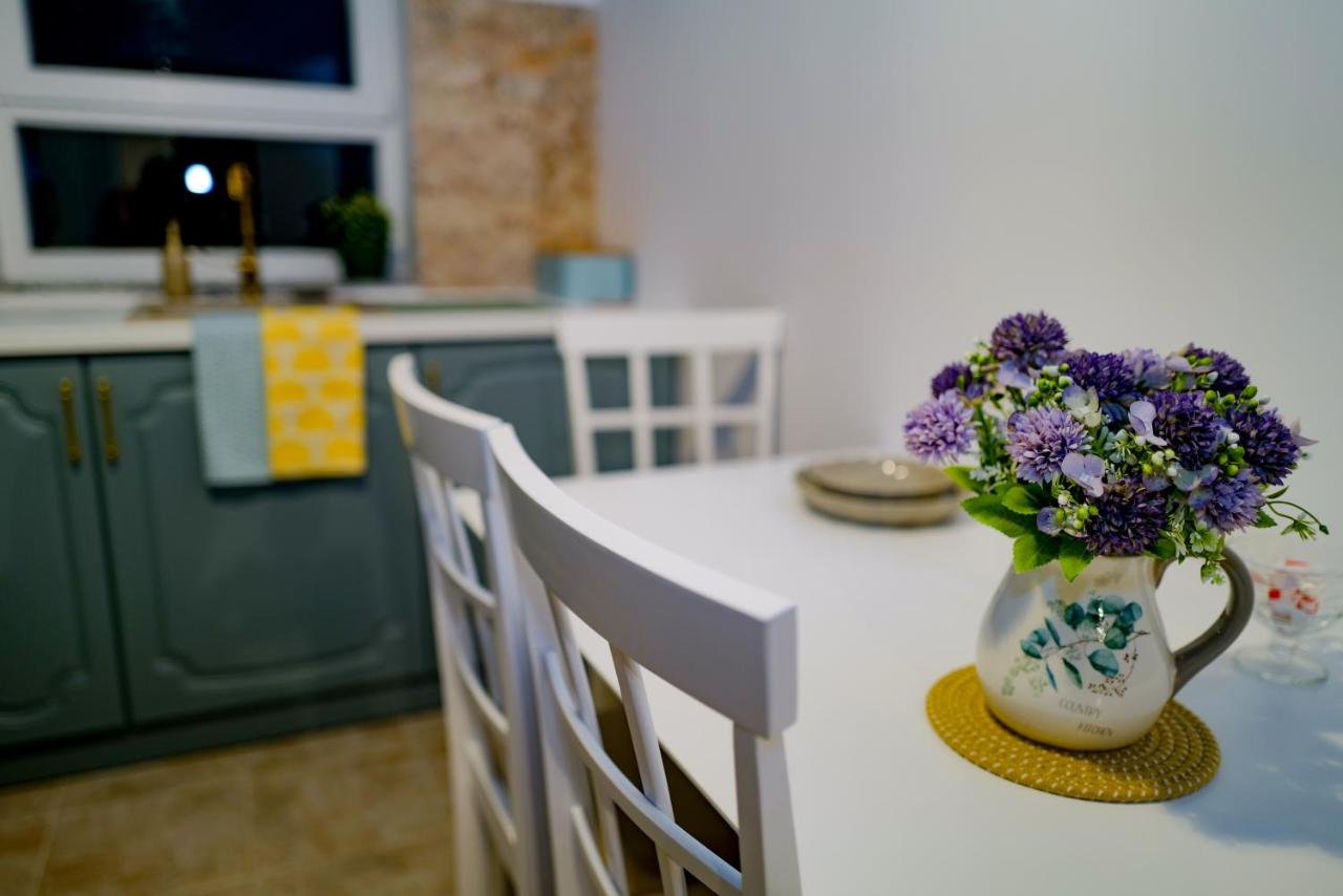 Apartament cochet la mare 2 camere și terasa - Chambres d’hôtes