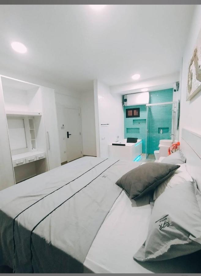 RGR hostal - B&B Encarnación