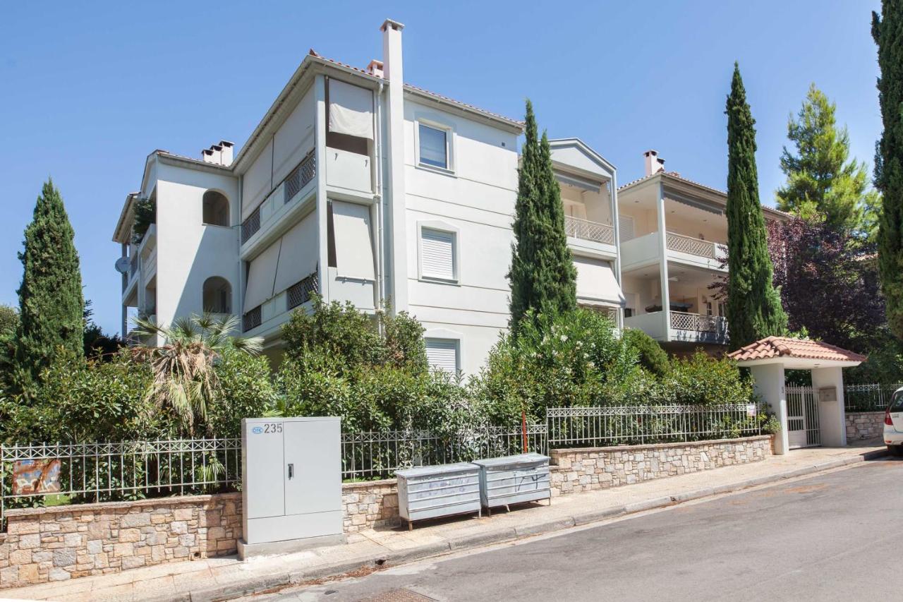 Luxe 3 Bd Penthouse 5 Min from Drosia Square - Bed and Breakfast