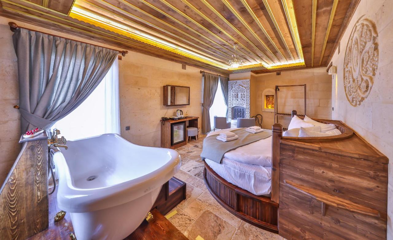 Chambre Lit Queen-Size avec Baignoire Spa