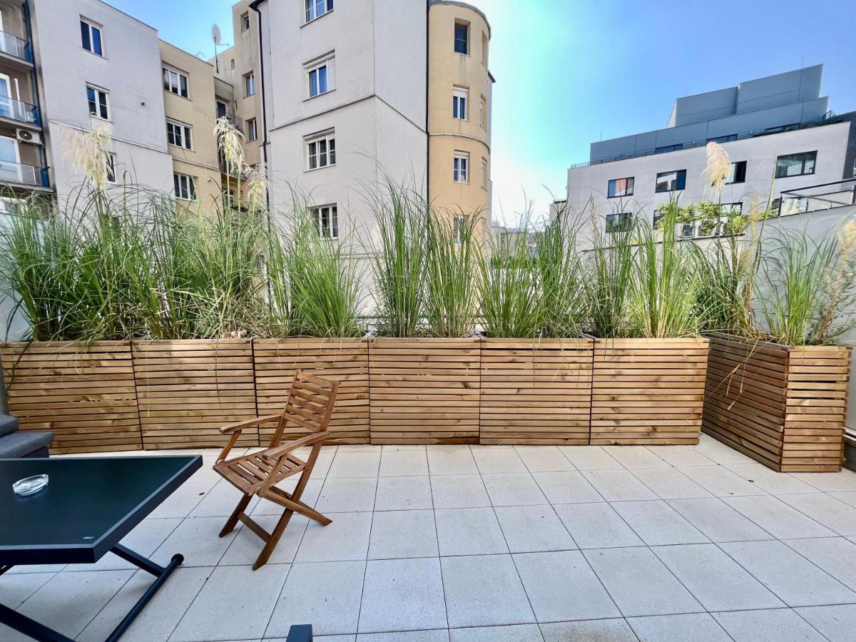 Sundeck City Centre Apartment - B&B