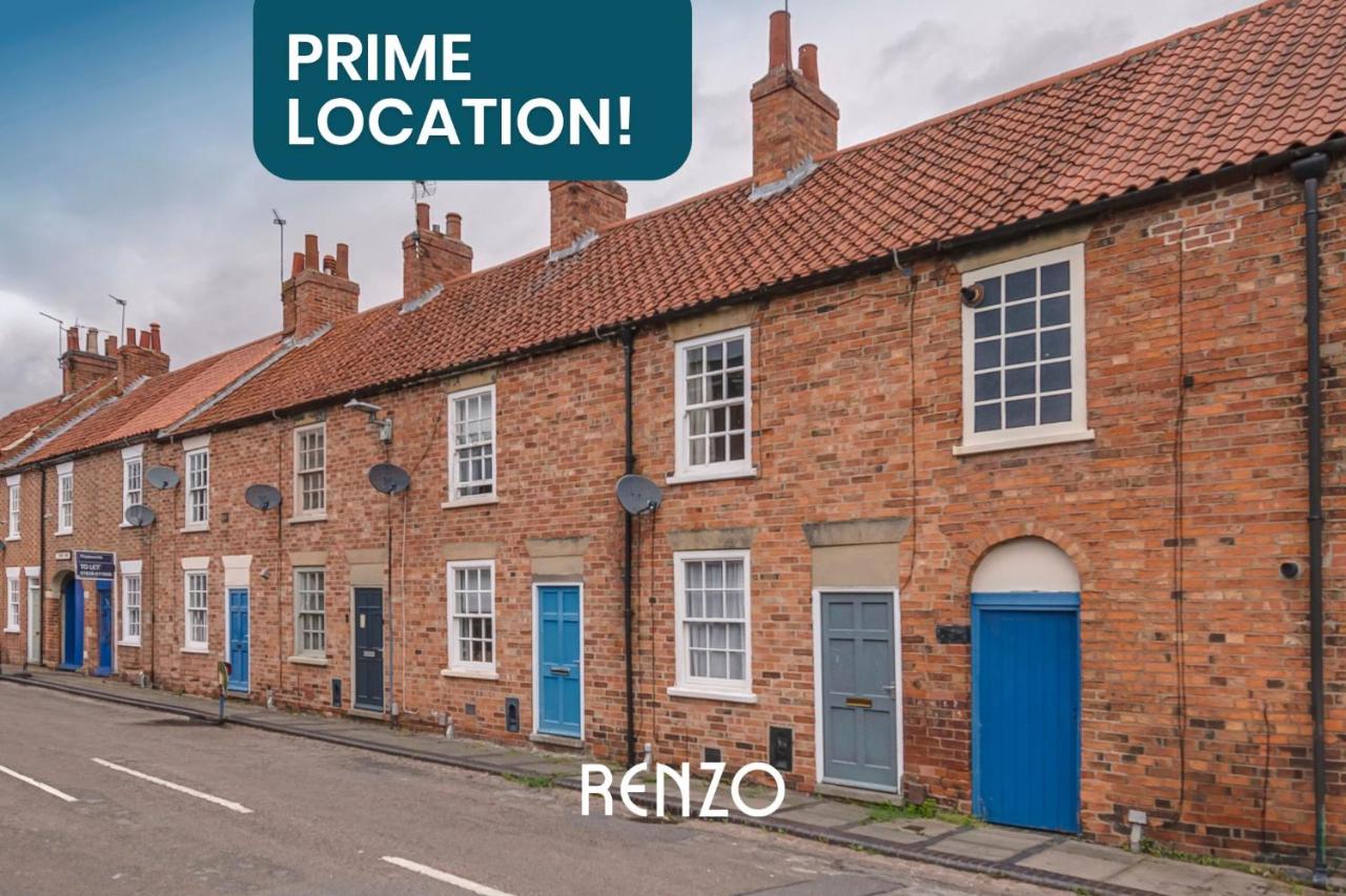 Gorgeous 2-bed Home in Newark on-Trent by Renzo, Free Parking, Brilliant Location! - B&B Newark on Trent