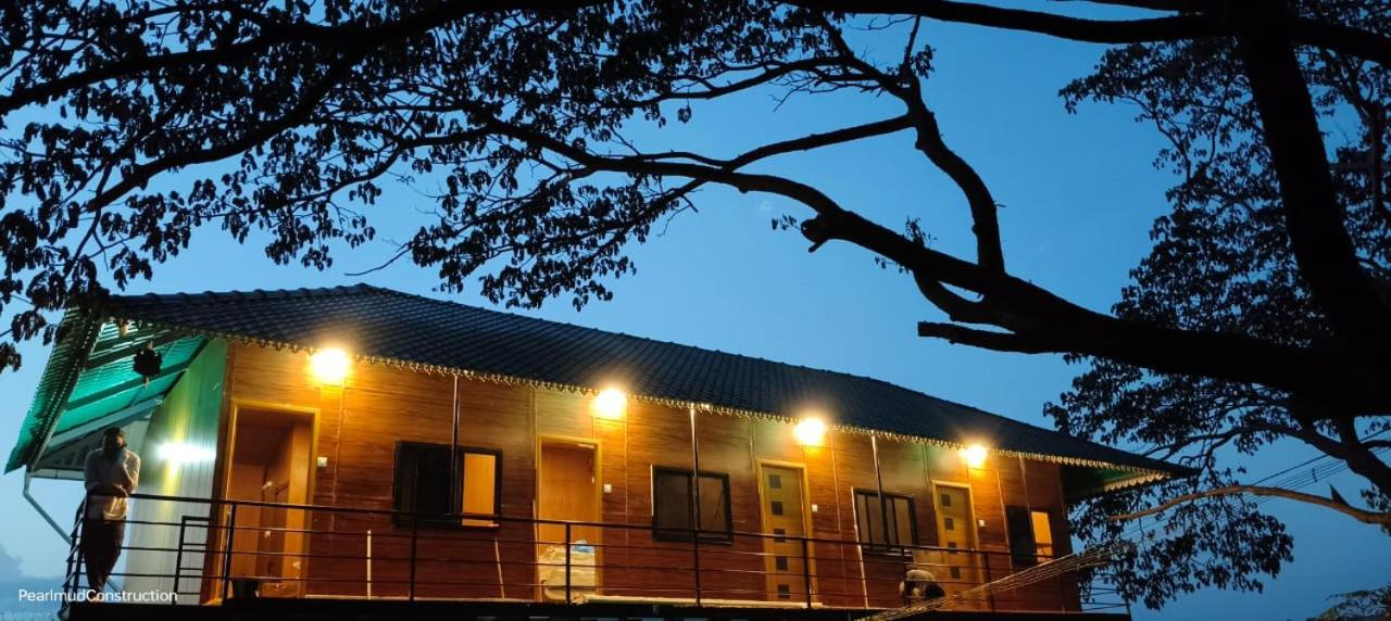 Vihar Dham Honnavar - B&B