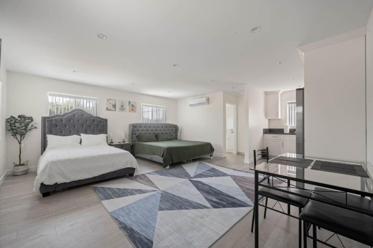 Prime new beautiful studio in burbank - B&B Burbank