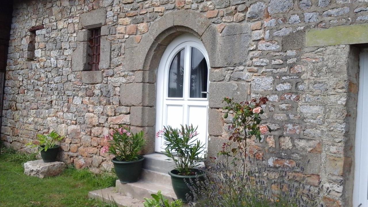 B&B Combourtillé - Chambre d'hôtes La Ruzardière - Bed and Breakfast Combourtillé