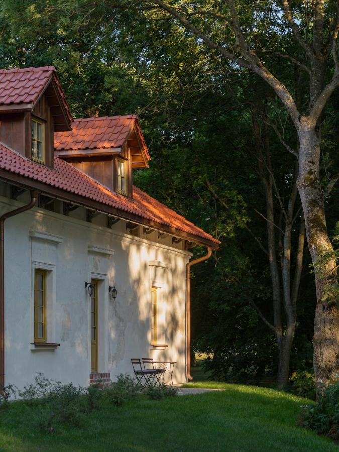 Aštriosios Kirsnos dvaras - B&B