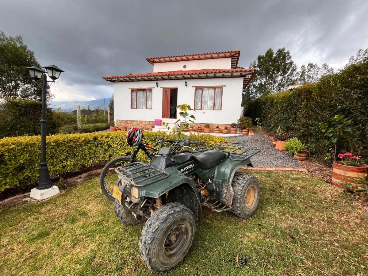 Dos habitaciones con baño privado, cabaña solo para ti y tus acompañaste - B&B