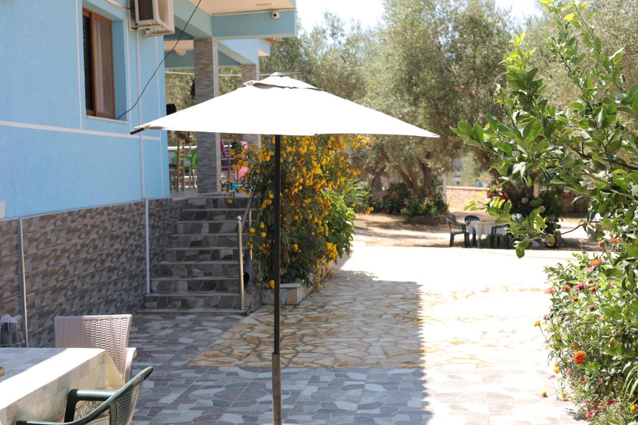 Apartment with Garden View