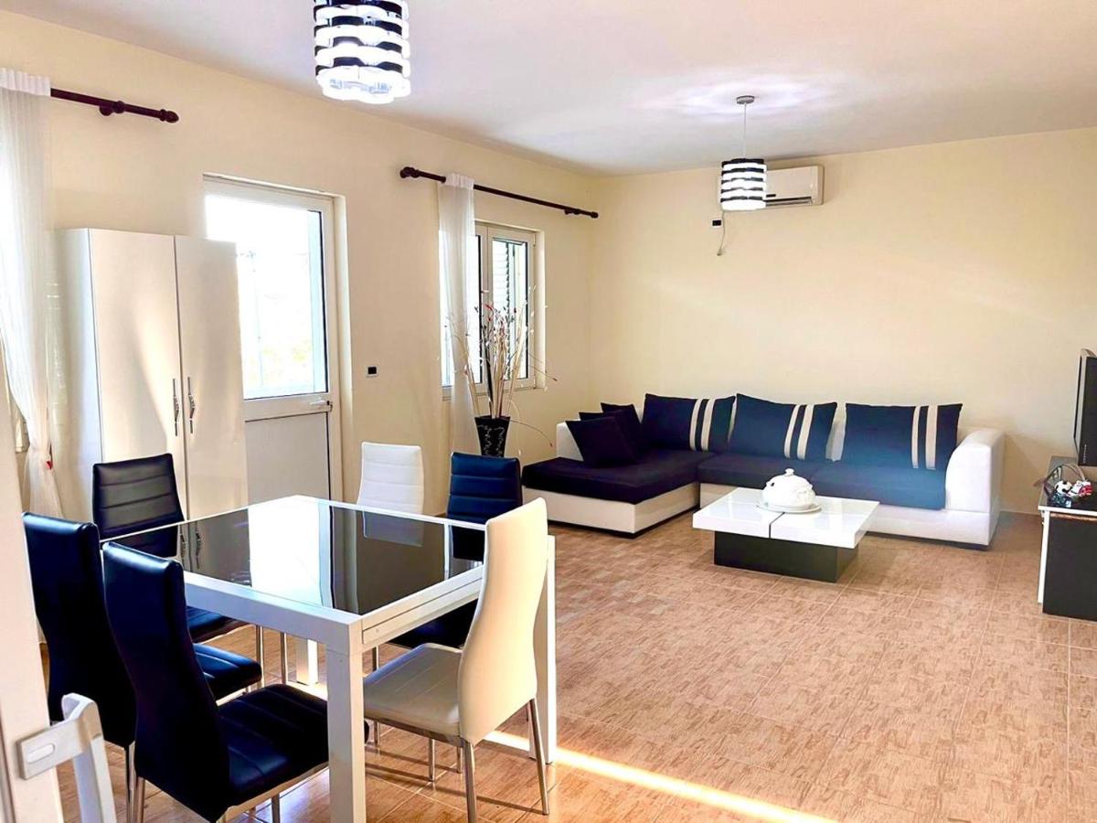 Sunshine beach apartment - Ferienwohnung Velipojë