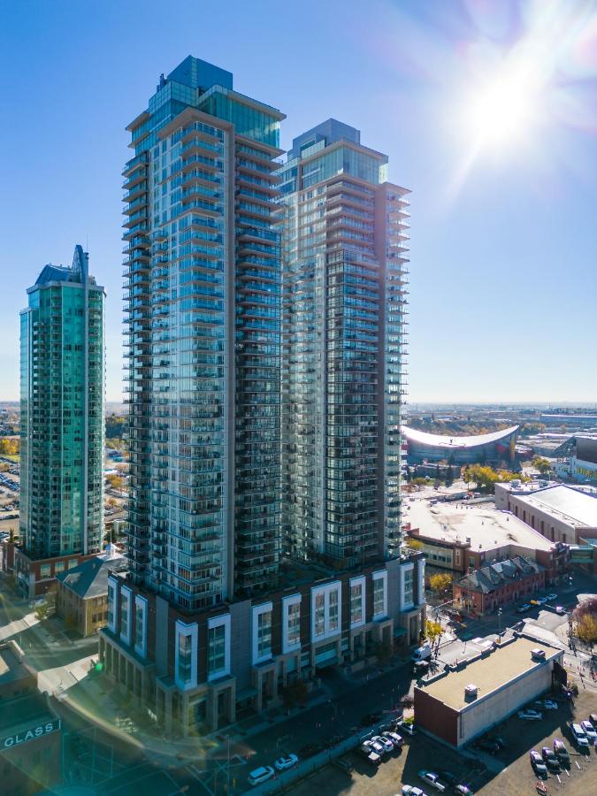 Modern Suite Calgary Downtown 5 min walk Stampede - B&B Calgary