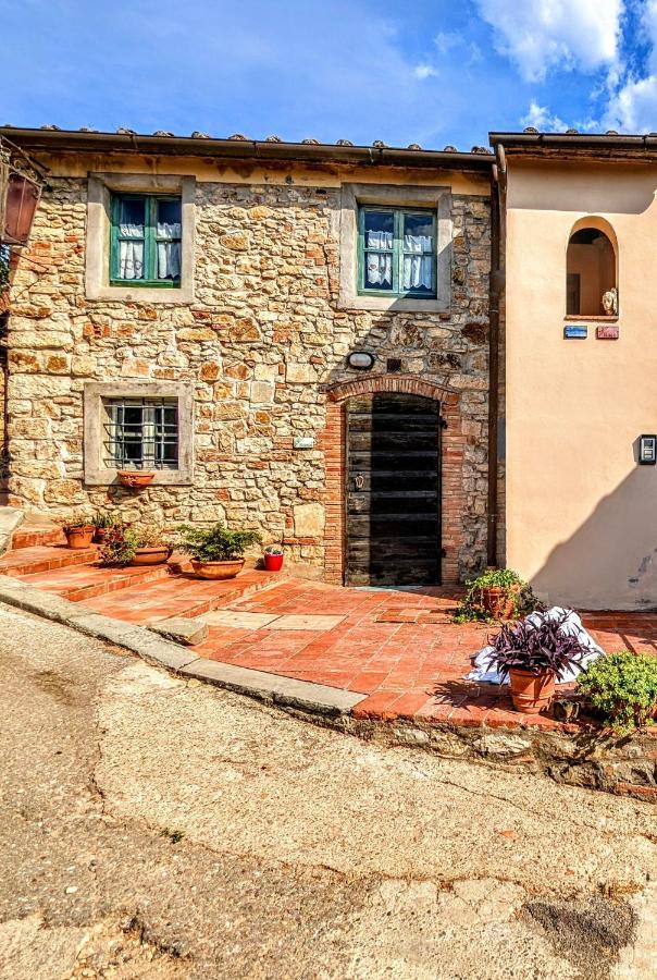 Borgo Medievale di Poggio Alla Pieve Relais, Food & Art - Ferienwohnung Calenzano