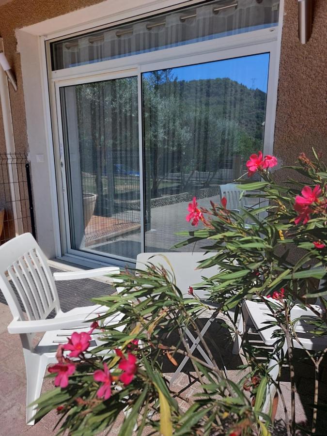 Souvenirs de Provence, charmant appartement neuf 3 étoiles - B&B