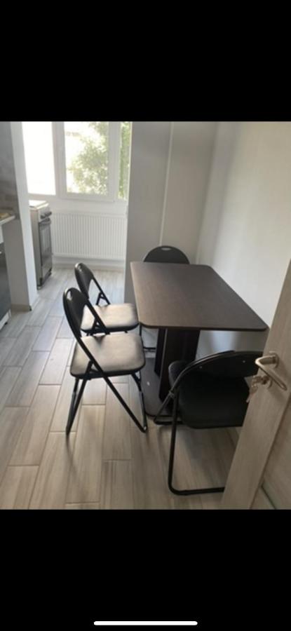 Cozy Apartment - B&B Constanța