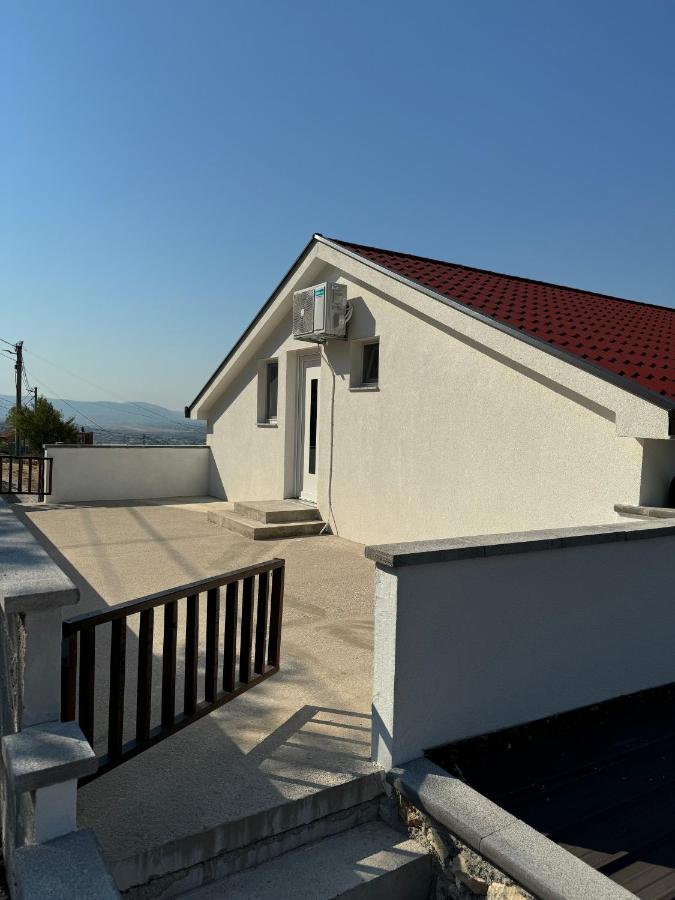 House on the hill - B&B