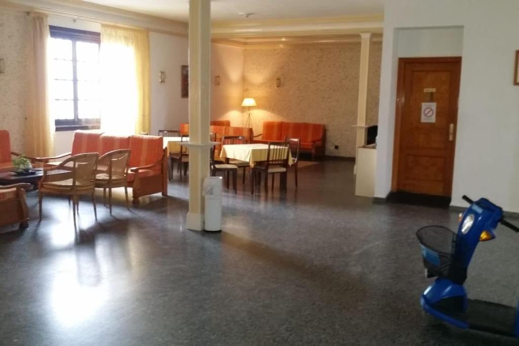 Apartamento en edificio Stella Maris Paseo Marítimo Fuengirola - B&B Fuengirola