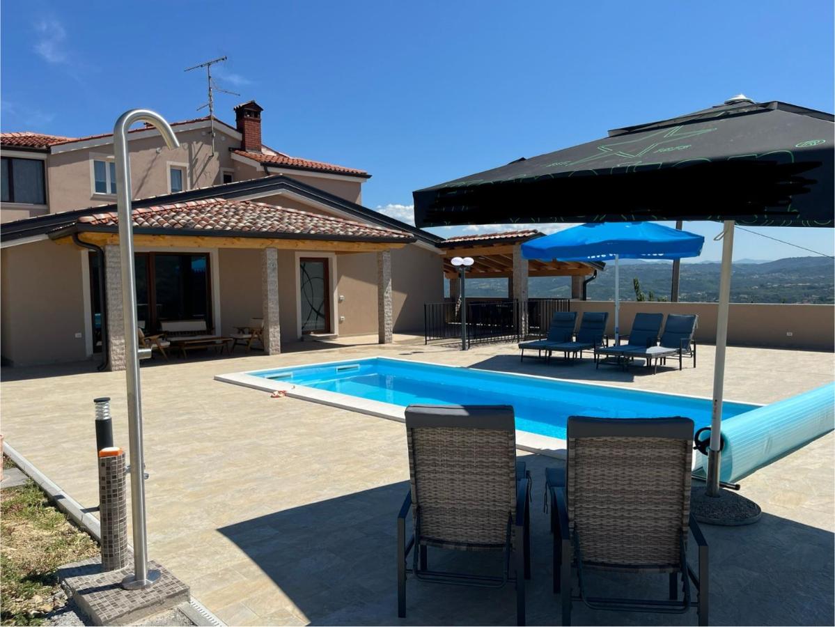 Apartma Rozi Deluxe - B&B