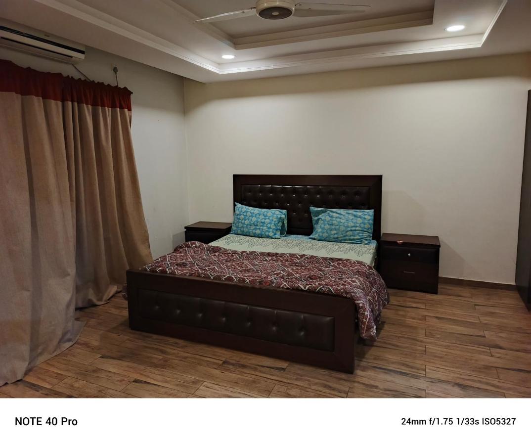 Friends And Family Apartments - B&B