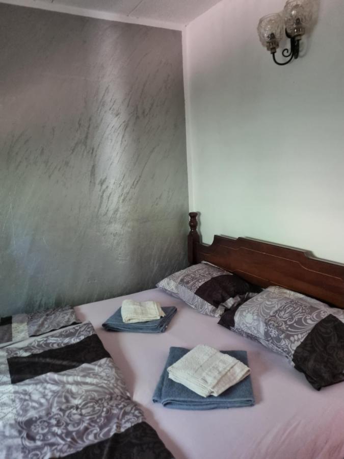 Vikendica Sara,Devojacki bunar - B&B Banatski Karlovac