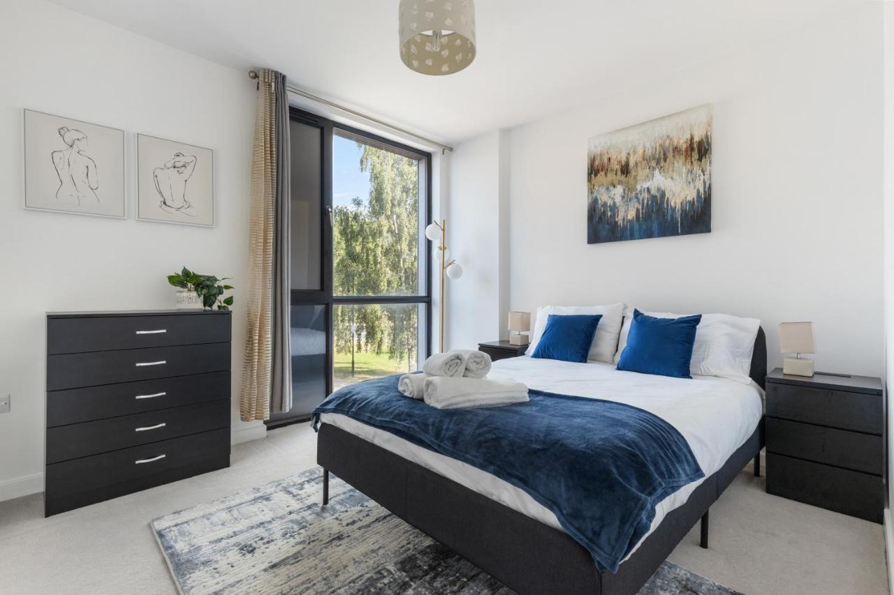 Central Town Centre Gatwick Free Parking - Ferienwohnung Crawley