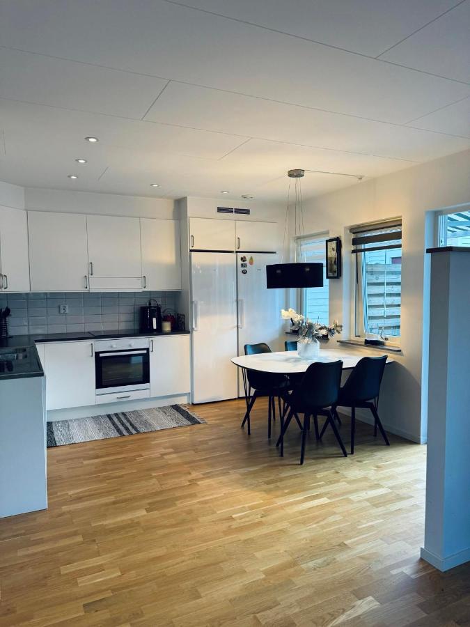 Nybyggt radhus nära både Malmö och Lund. - Ferienwohnung Arlöv