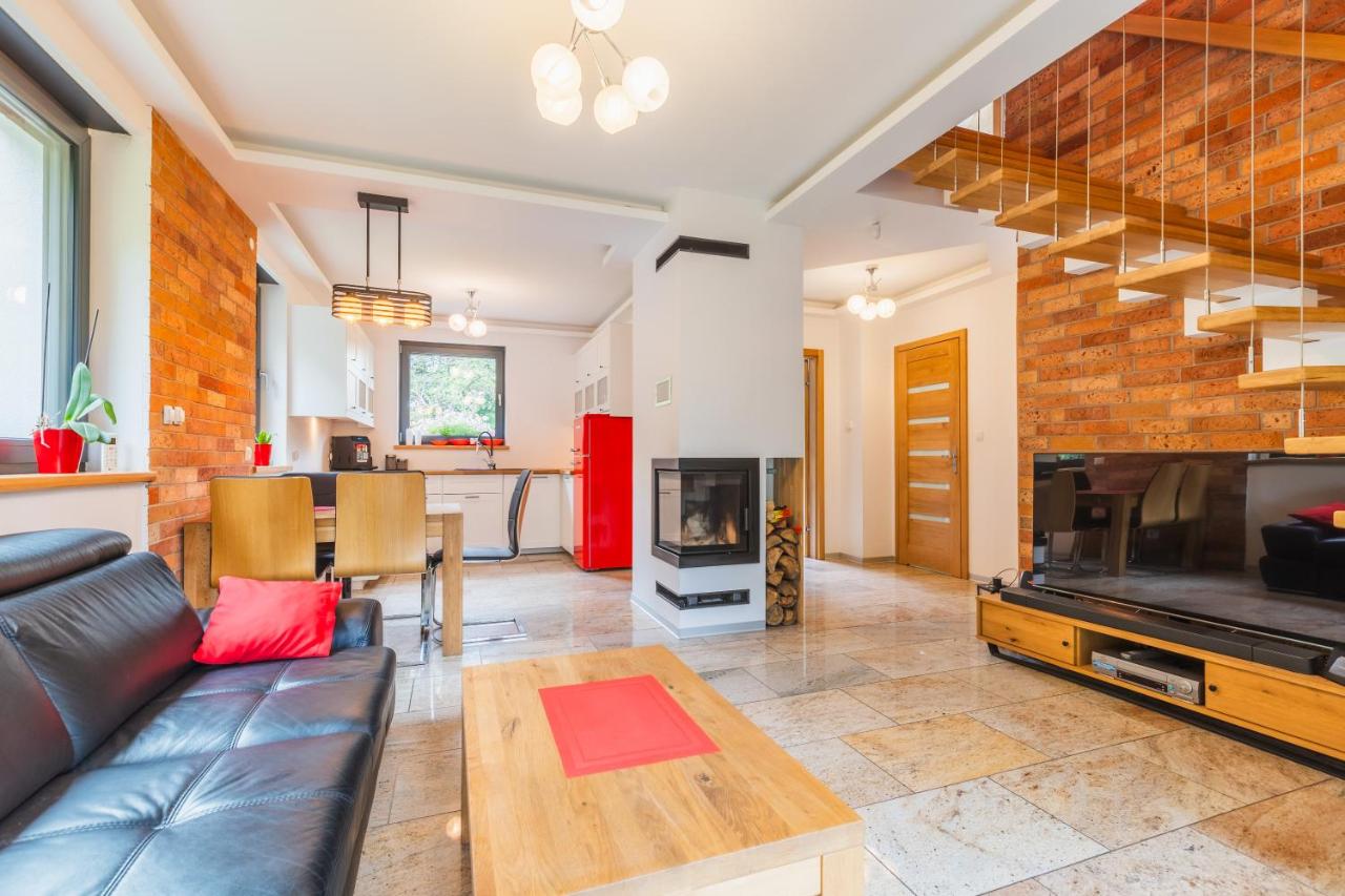 Łasko - Wildlife Phototherapy 4 klimatyzowane wille, po 100m2, z dostępem do prywatnego stawu, ogrodu 2ha - B&B Bierzwnik