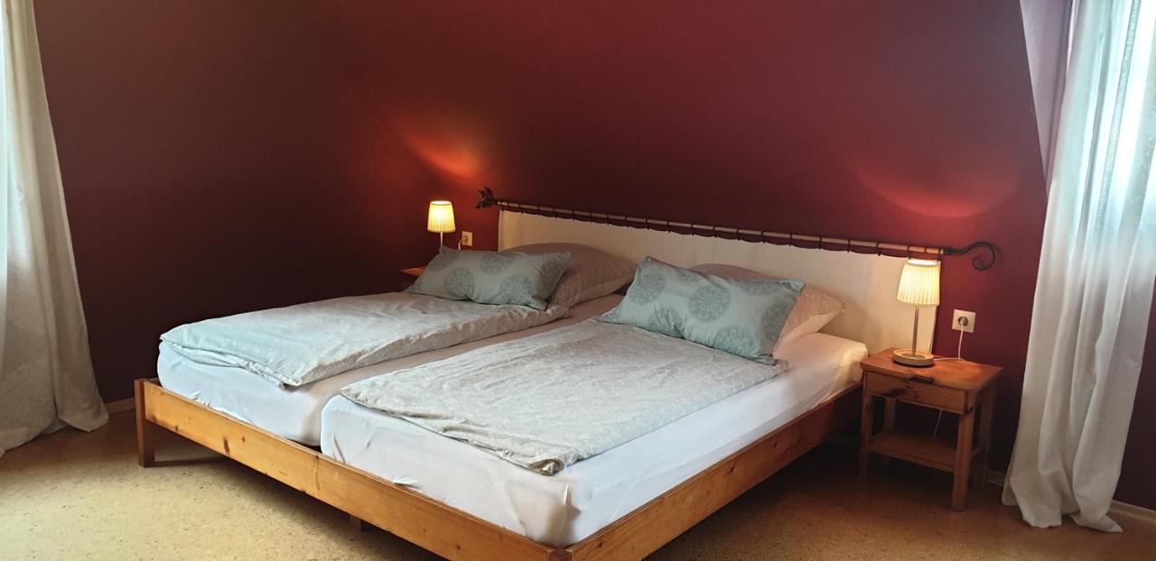 Appartamento con 2 Camere da Letto e Balcone