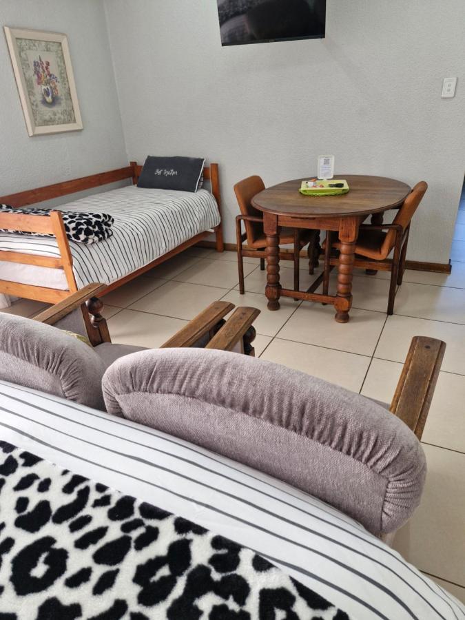 Großes Zweibettzimmer