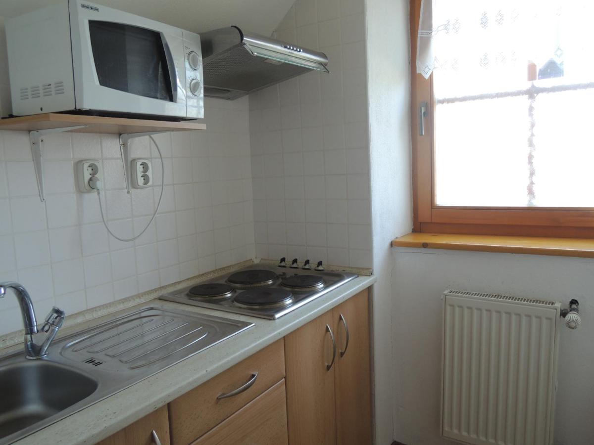 Studio (4 Adults)
