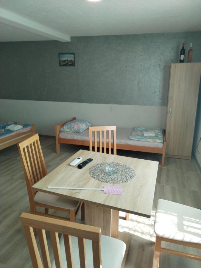 HiT apartmani Pačir 4&5 - Chambres d’hôtes