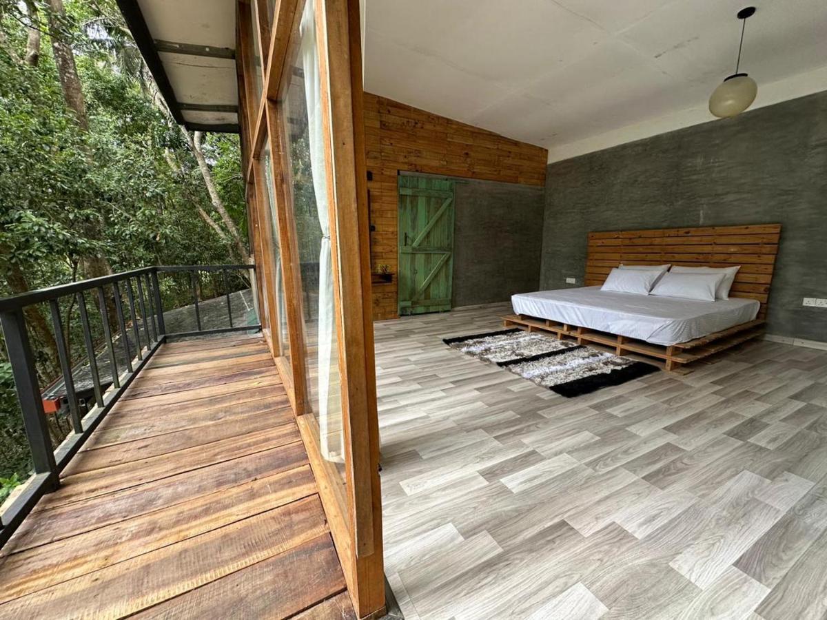 Triple Room with Mountain View