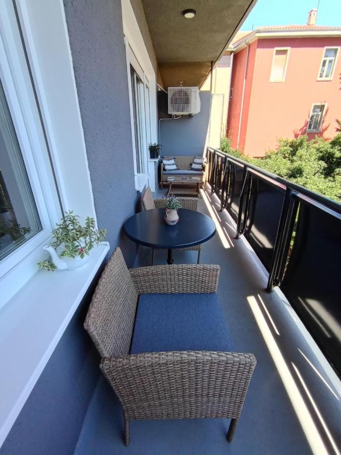 Novi prostrani apartman u strogom centru Pule - Ferienwohnung Pula