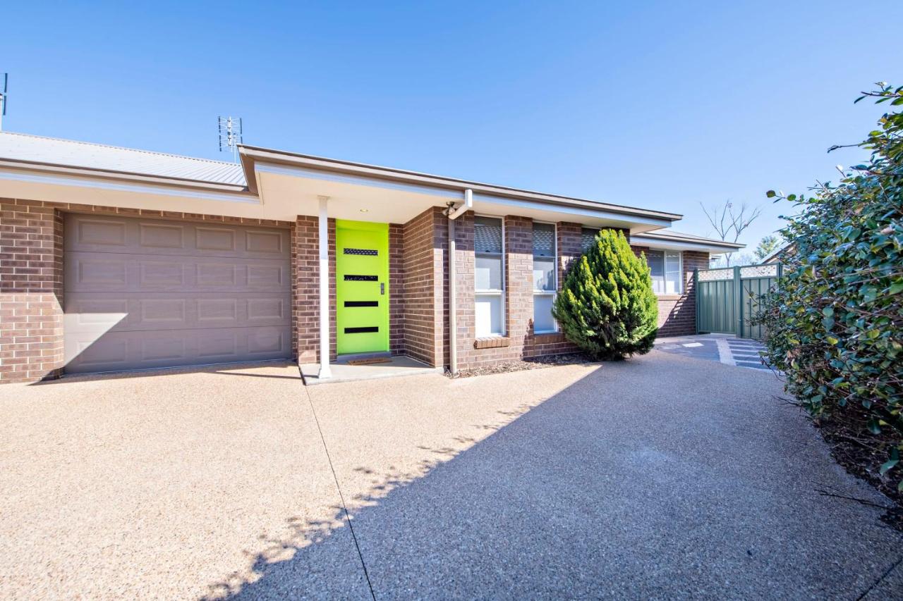 Grevillea Court - Close to Zoo, Firepit & BBQ - B&B