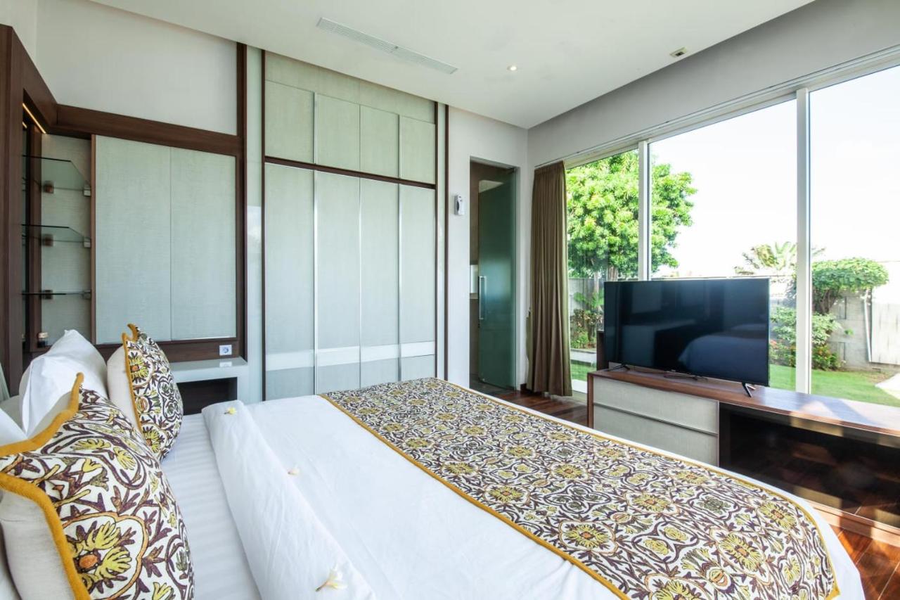 Villa with Sea View