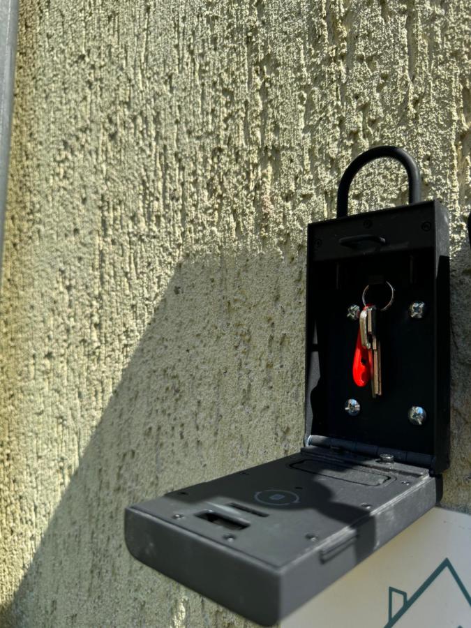 Appartement "Hannes" inklusive Parkplatz - Ferienwohnung Kröllwitz