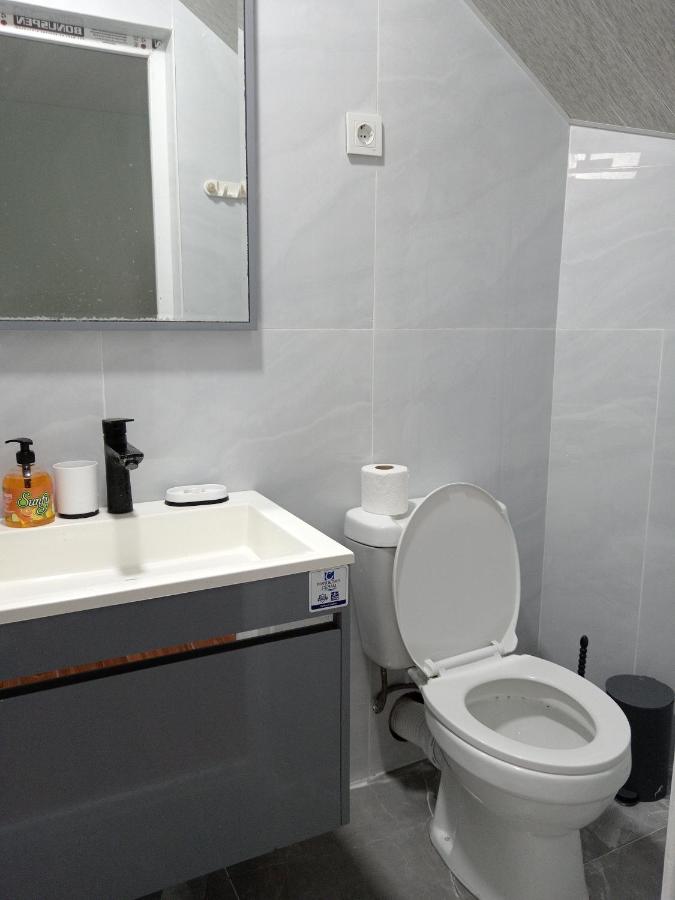 Standard Triple Room with Sea View