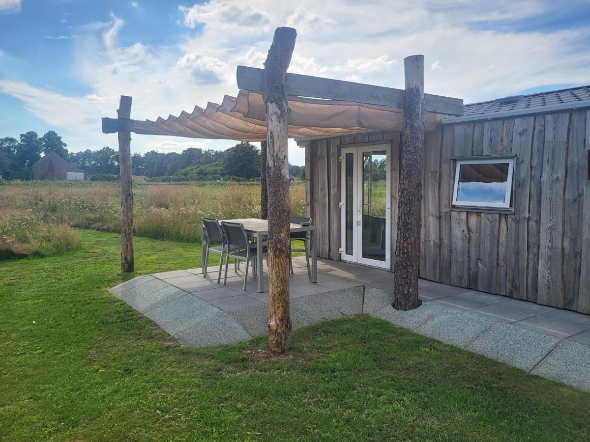 Hoeve Twente - Oeverzwaluw - Bed and Breakfast Heythuysen